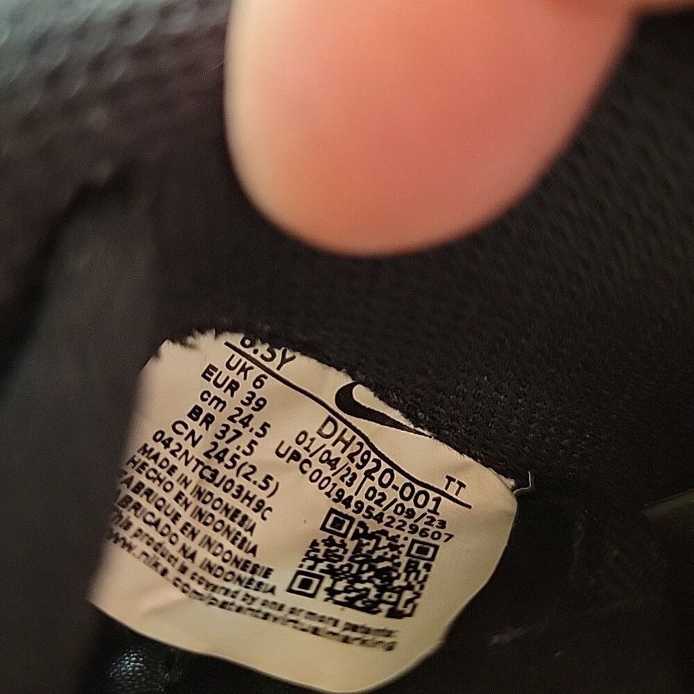 Nike Air Force 1 One Low Black Youth Size 6.5 M - Picture 9 of 9